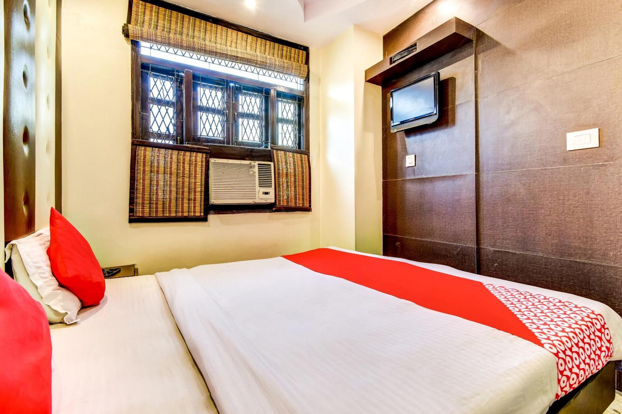 Spot Inn Hostel New Delhi Buitenkant foto